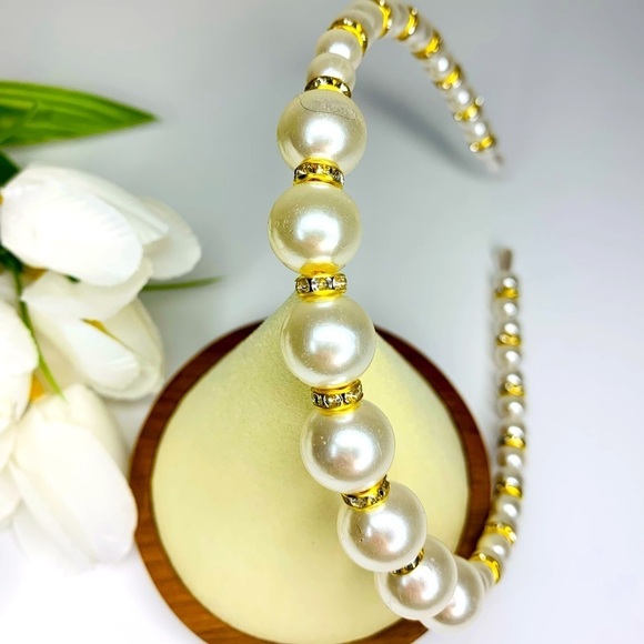 Pearl Headband With Gold and Rhinestone Accents NWOT! - Picture 2 of 3